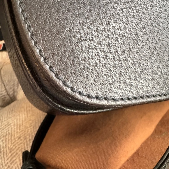 Vintage Gucci Crossbody with bamboo detail clasp - Picture 8 of 16